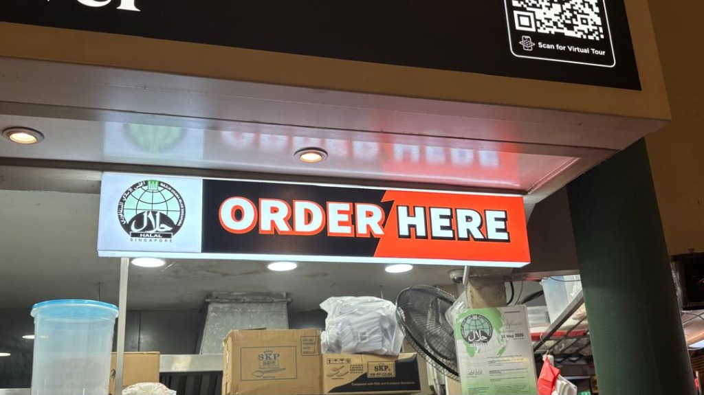 Order Here lightbox blade sign